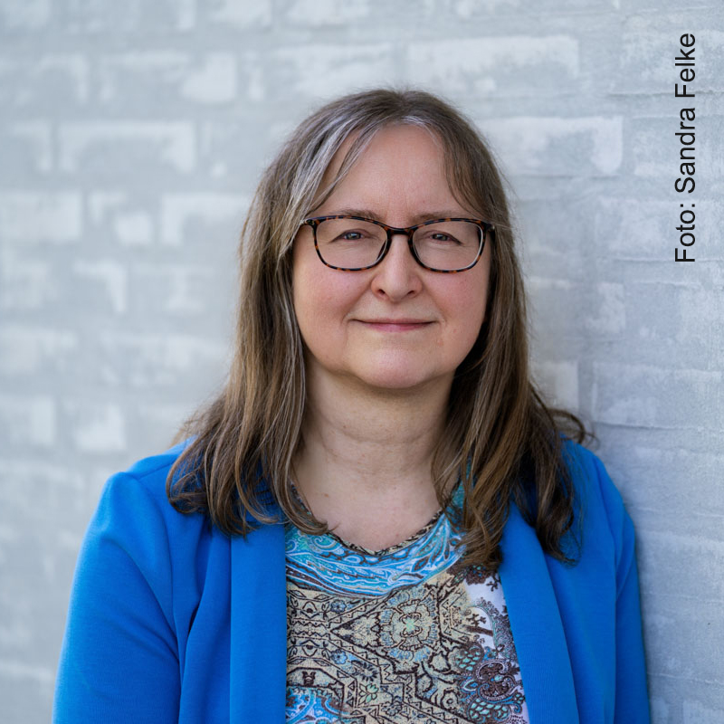 Portrait von Beate Förster, Freiburg. Sie ist Fotografie und Redakteurin.